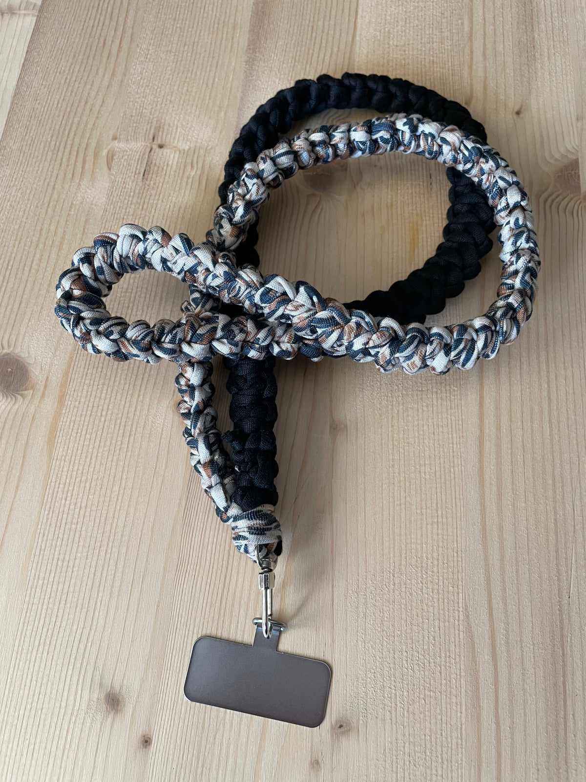 Handyband schwarz/leo