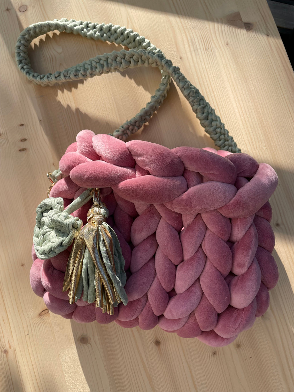 Grobstrick-Bag Rosenholz/Lindgrün